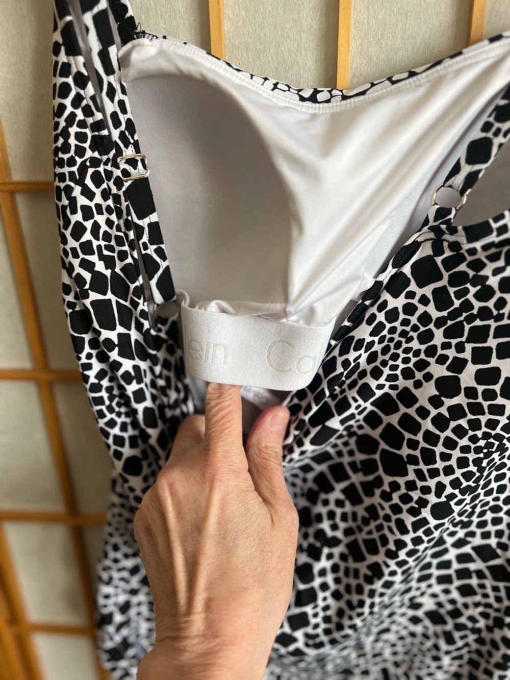 Calvin Klein Black White Ruched One Piece Swimsuit Size 14 Slimming - Picture 5 of 11